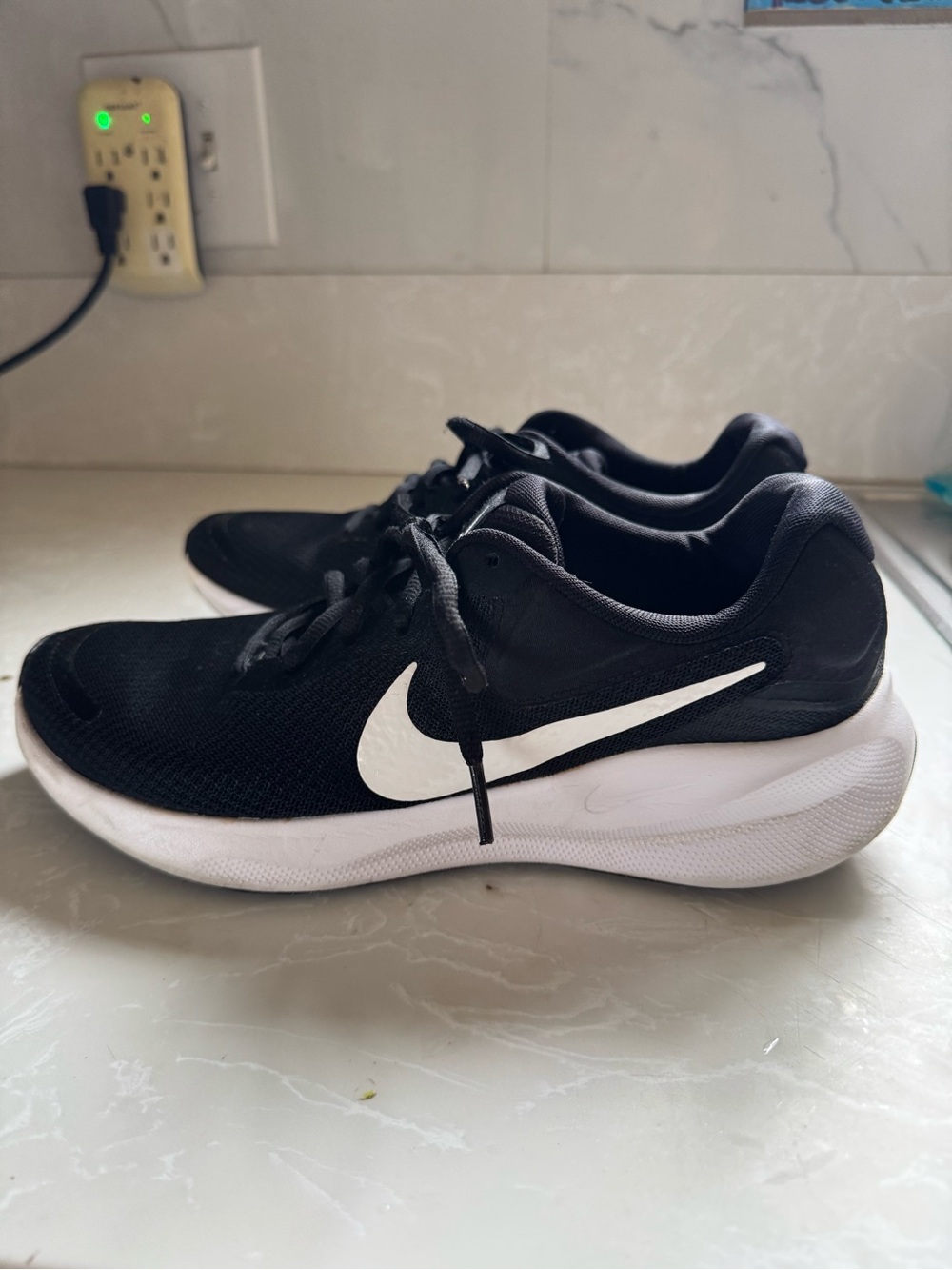 Nike Black and White Women's Athletic Running Shoes
